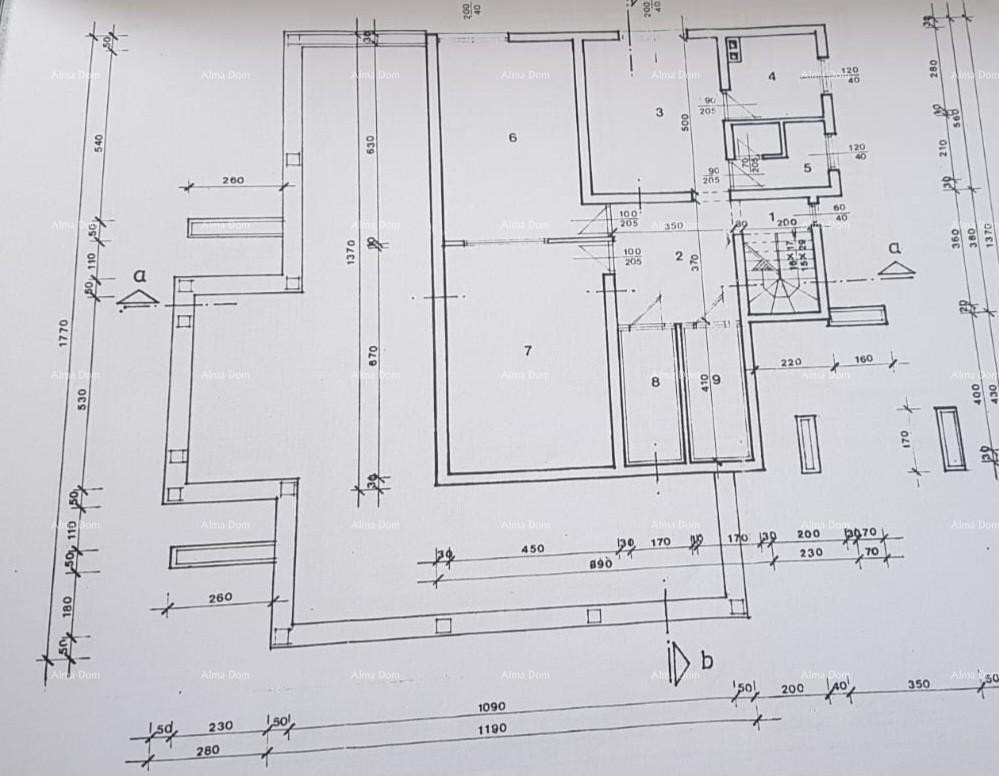 Umago. Una bella casa con sei appartamenti. 13