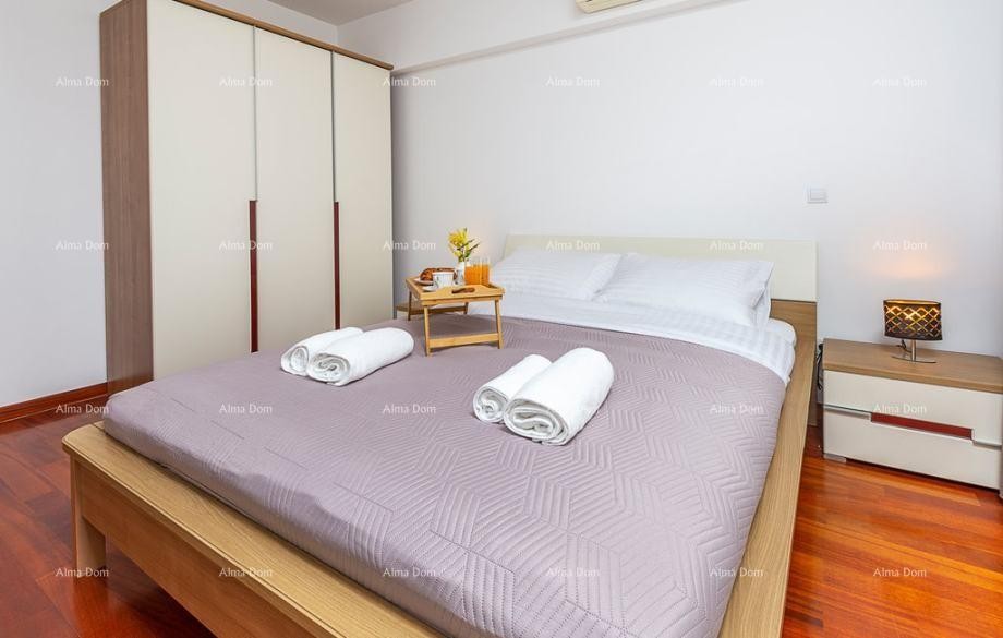 Rovinj – Apartma z 2 spalnicama in parkirnim mestom v garaži 9
