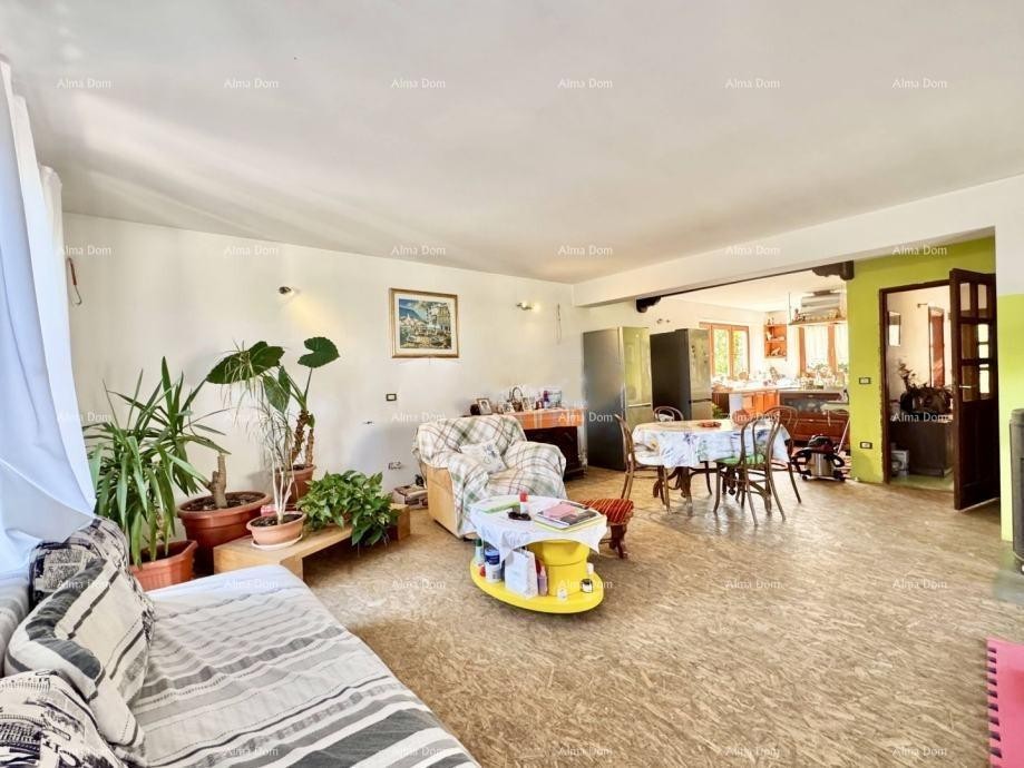 Hiša 246 m² z dvoriščem – Pomer 7