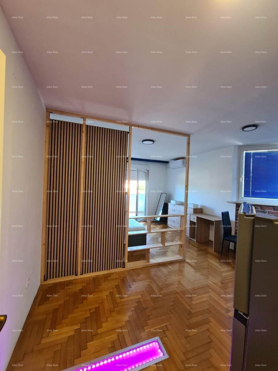 Prodaje se stan na odličnoj lokaciji u Puli-Veruda, blizina mora! 19
