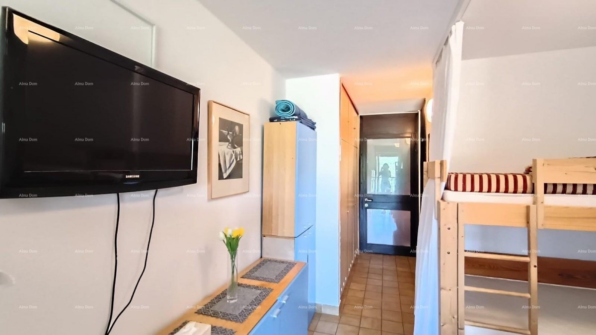 APPARTAMENTO ARREDATO CON BALCONE VICINO AL MARE – PAVIĆINI, DUGA UVALA 12