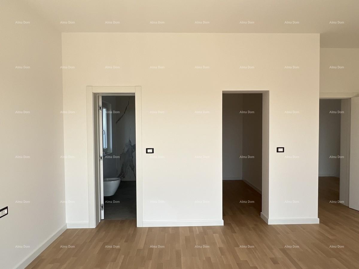 New  house with pool, modernly decorated. 7 km to the center of Porec. 19