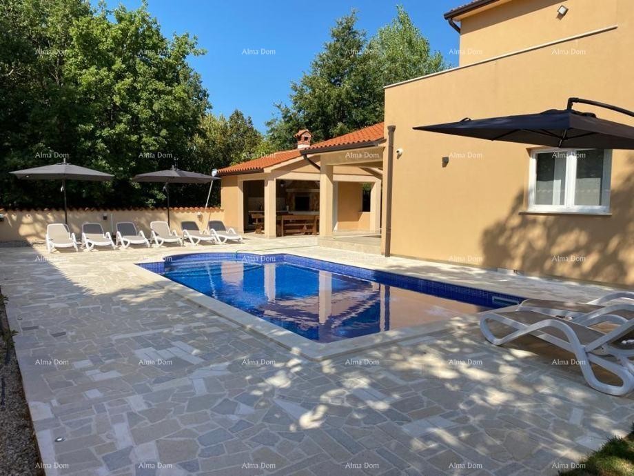 For sale: House, 200 m²,  Raša 1