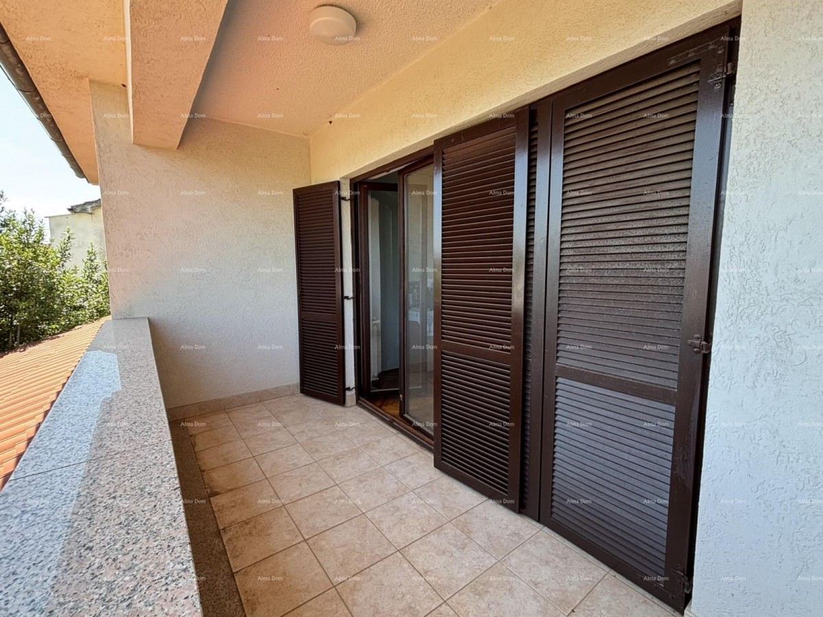 VALBANDON - Kuća s dva stana – idealna za obiteljski život ili investiciju 24