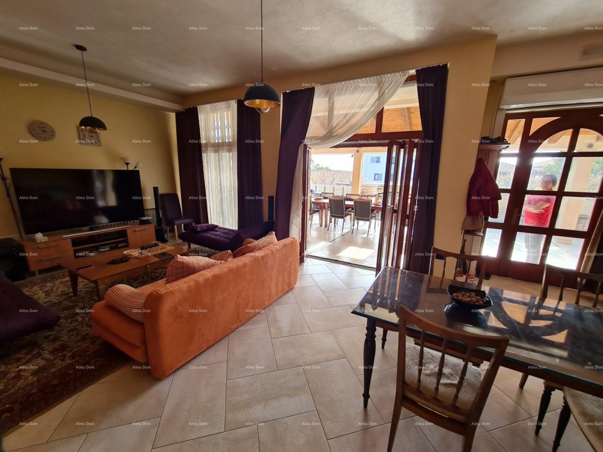 Пула. Зеленикa! Самостоятельный дом! 50 метров до пляжа! Вид на море! 43