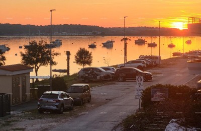 Медулин, Бурле, квартира в 50 м от моря с видом!