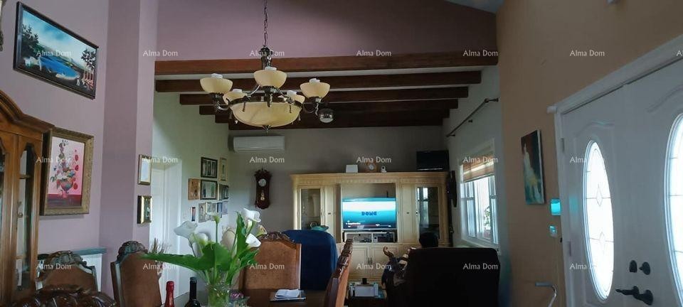 We are selling a house in a quiet location. Marčana. 8