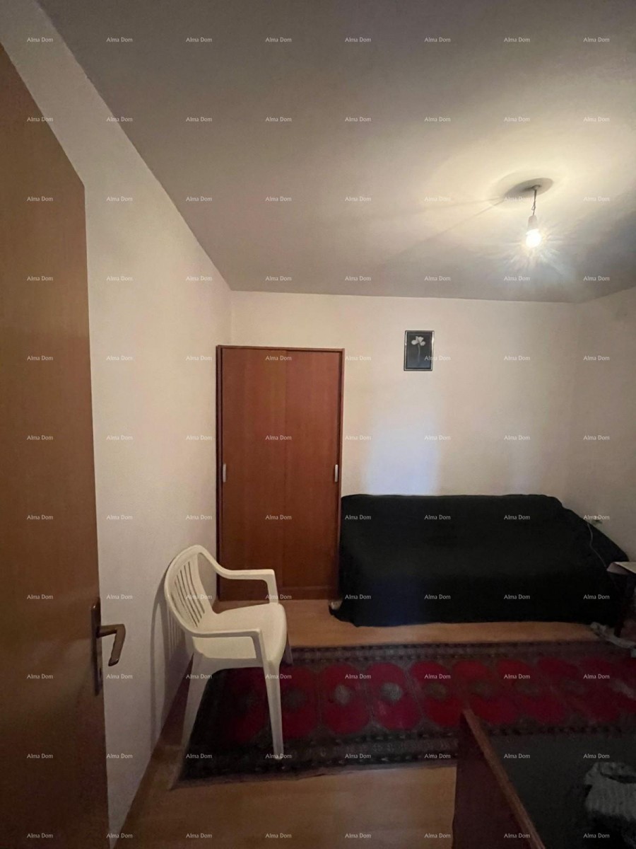 For sale: Detached house in Fažana. 4