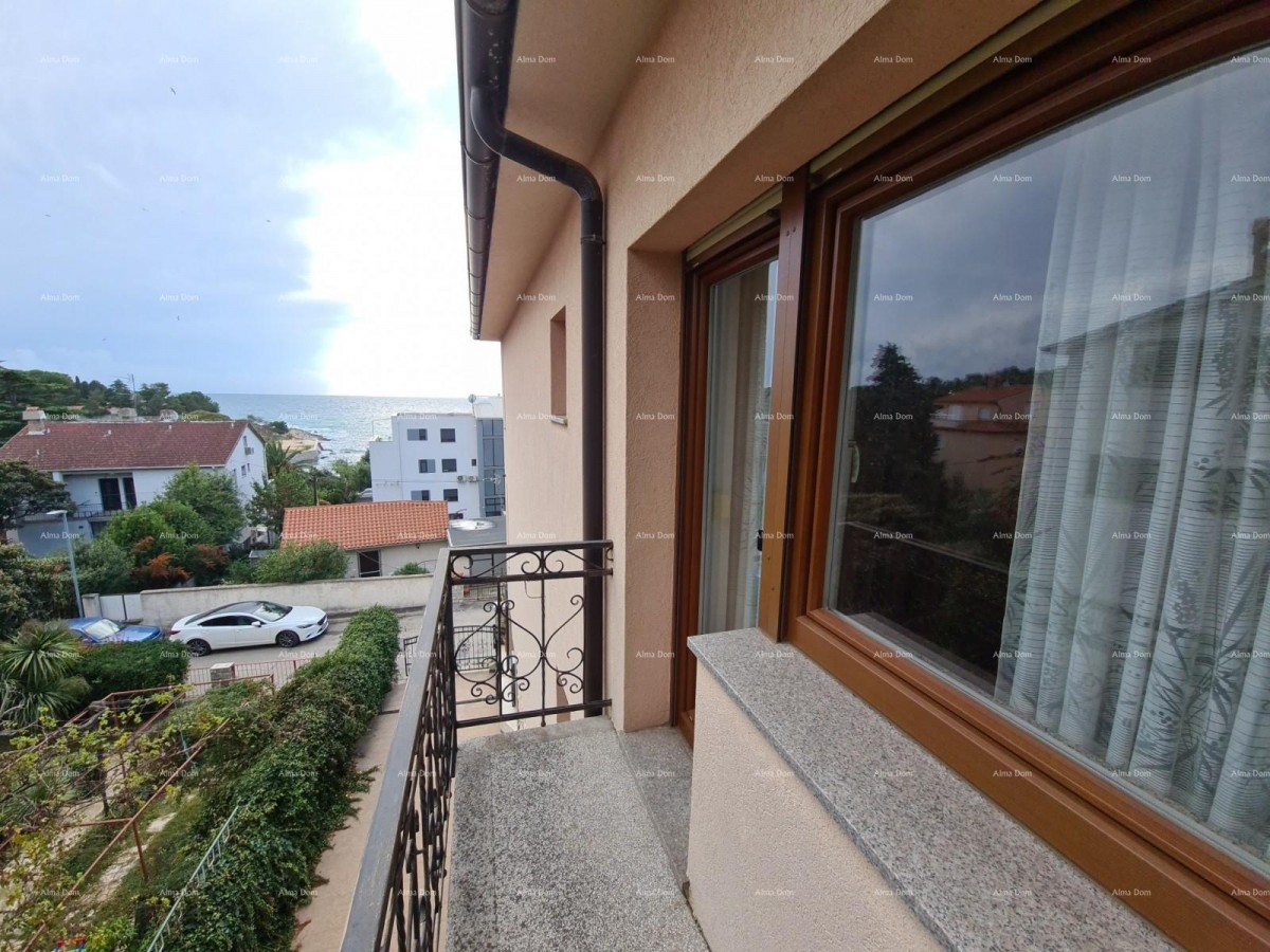 Пула. Зеленикa! Самостоятельный дом! 50 метров до пляжа! Вид на море! 10