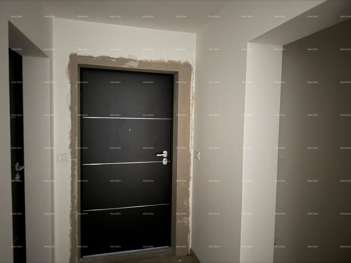 Novogradnja. Blizina gradske tržnice.  Prodaja stanova . Pula, 10