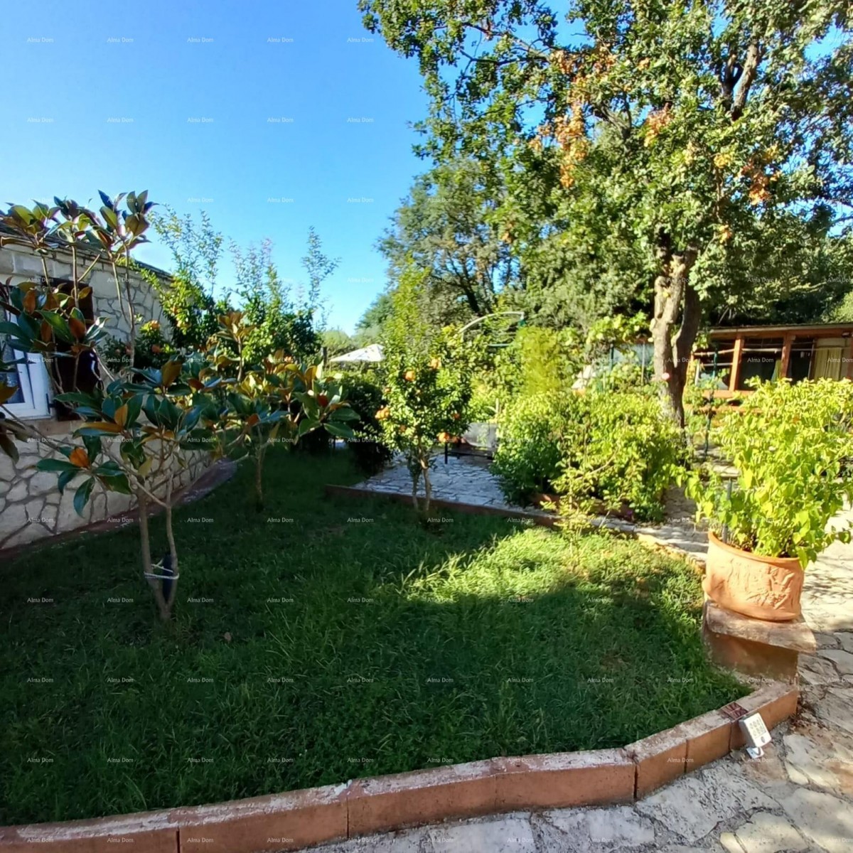 MEDULIN – AVTENTIČNA ISTRSKA HIŠA (KAŽUN) Z VRTOM, 600 M OD MORJA 24