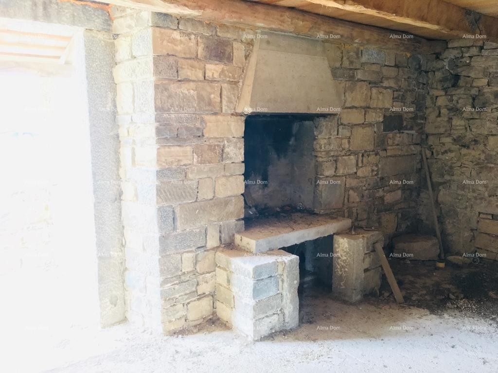 Kuća samostojeća stara za rekonstrukciju , blizina mjesta Motovuna. 9