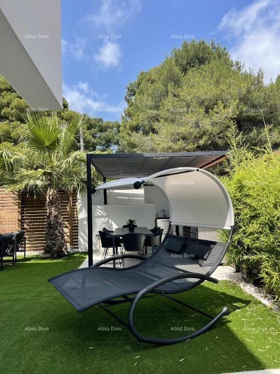 Современная вилла с панорамным видом на море в Медулине! 15