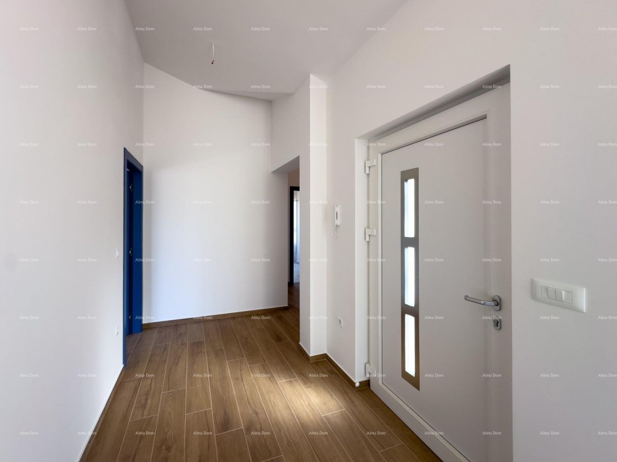 KOŽLJANI - Moderní dům s bazénem. Blízko lesa, 15 minut k moři 4