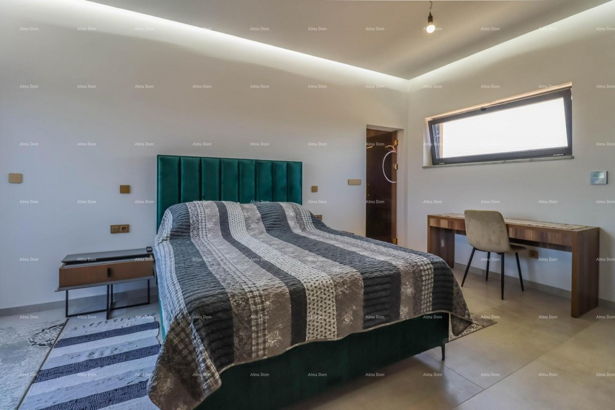 Пула - Лоборика. Новый отдельно стоящий дом с бассейном. 36