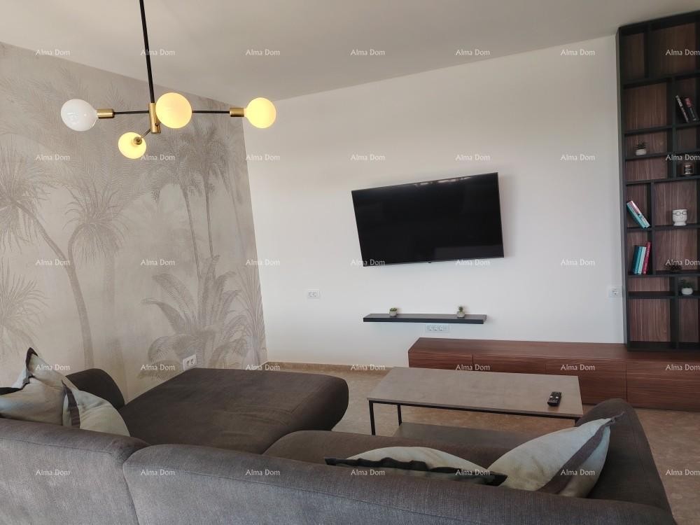 Eccellente appartamento trilocale con giardino e piscina, arredato 7