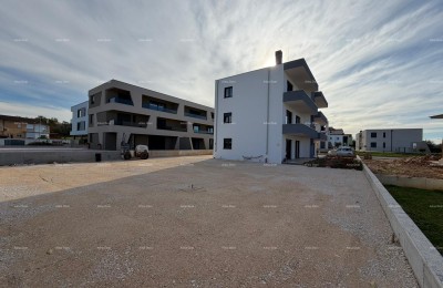 Sale of an apartment in a new building with a sea view, Umag, Finida!