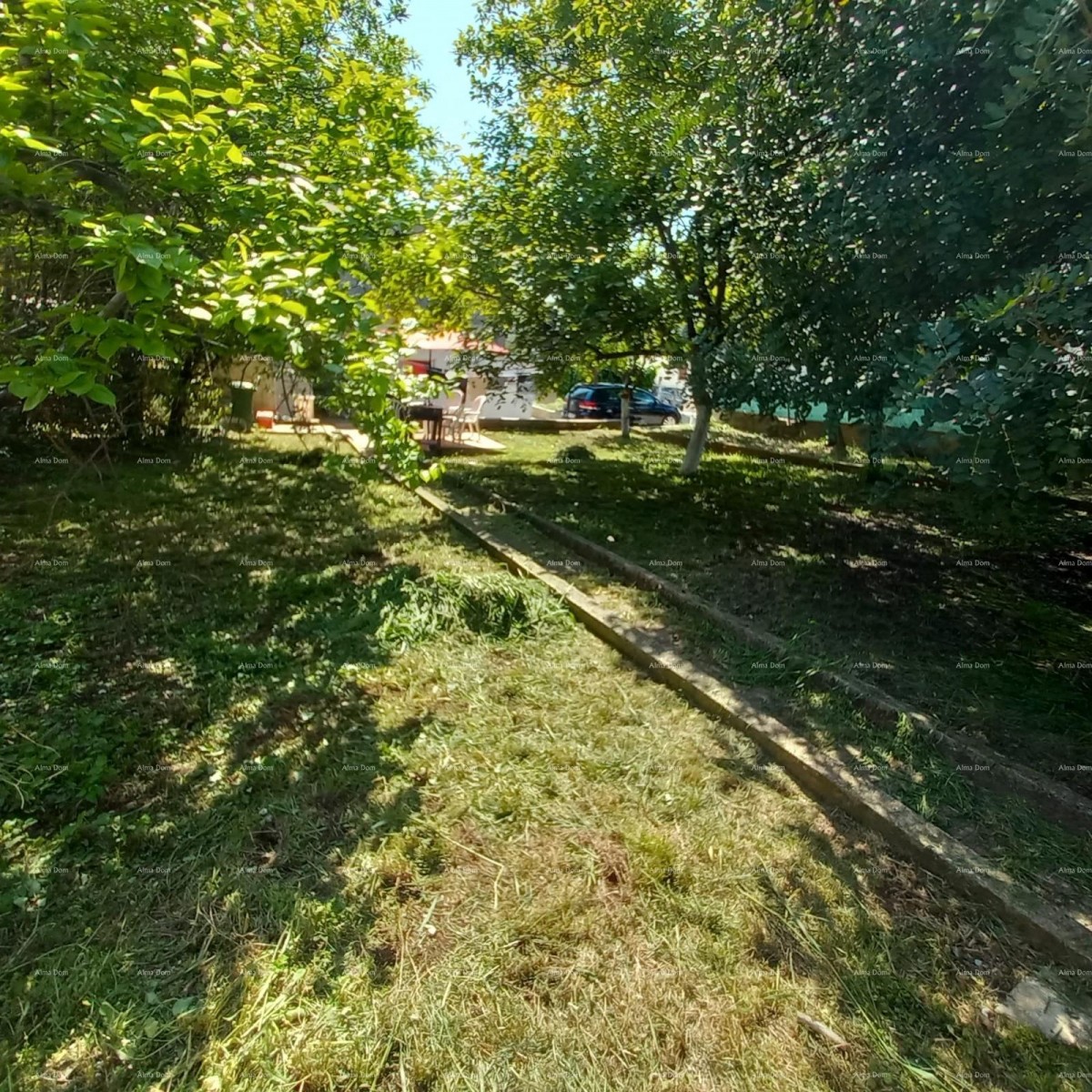 Pula! Prizemnica z velikim vrtom in teraso. 15