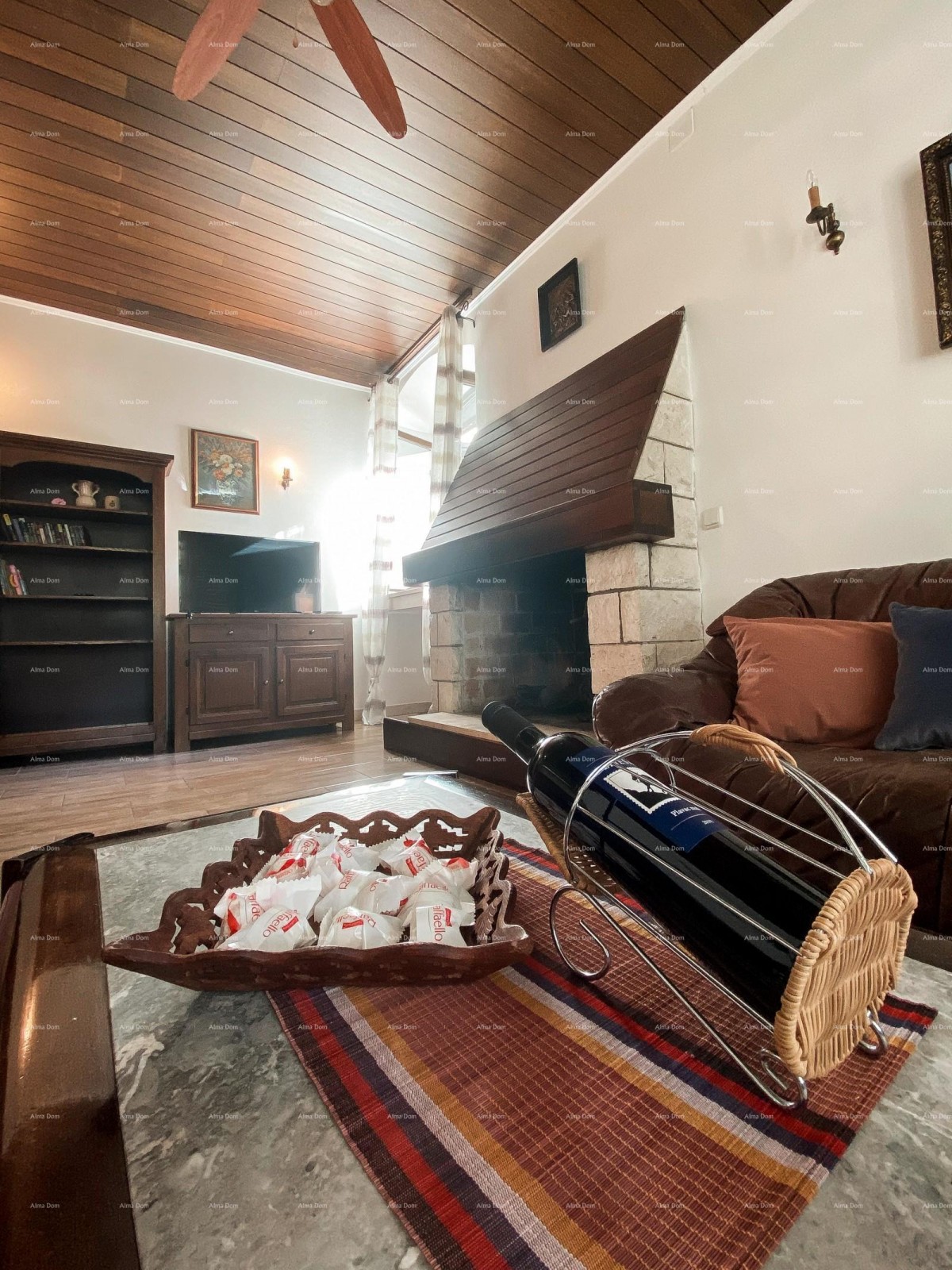 Beautiful villa with 6 apartments for sale in one of the best locations in Supetar, island of Brač! 13