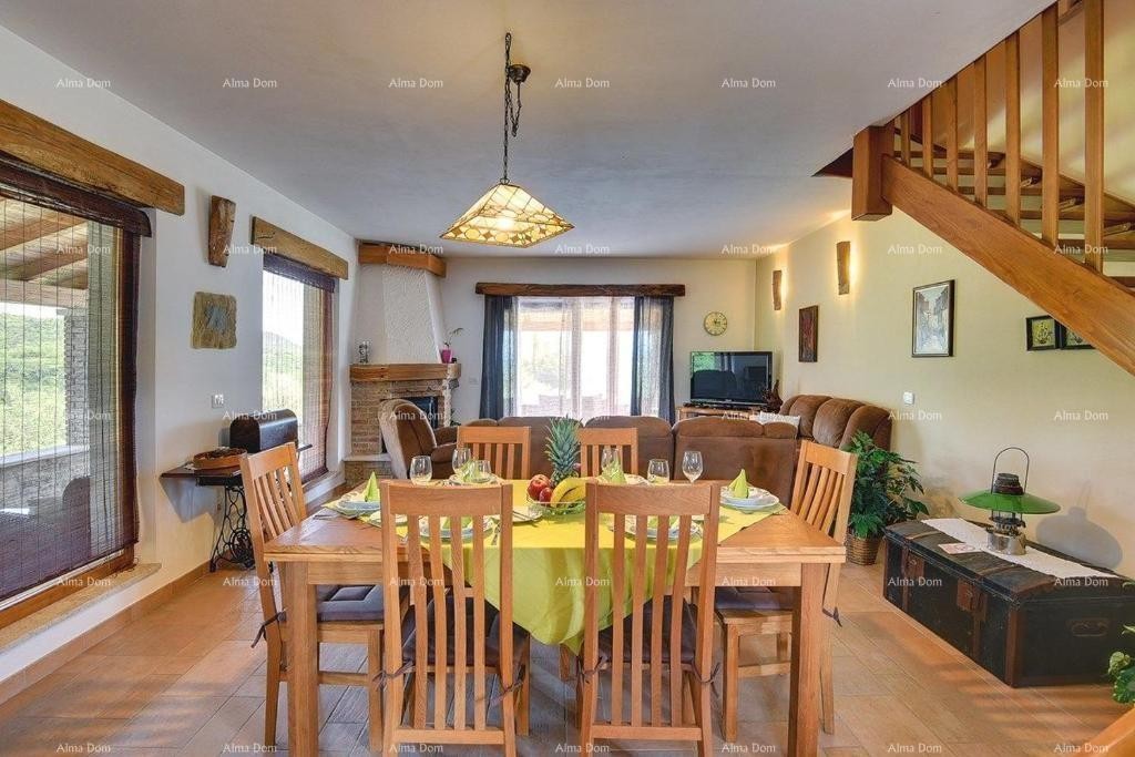 Prodaja se čudovita vila z bazenom v bližini Pazina 16