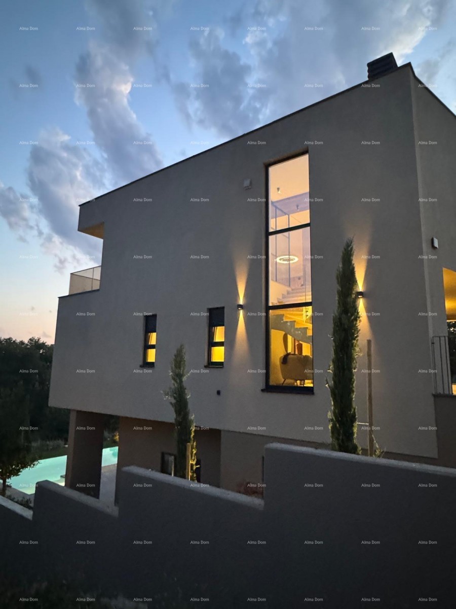 Istra – Medulin, impresivna vila ob gozdu s pogledom na morje 6