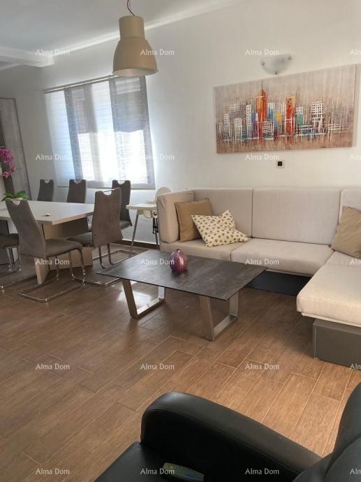 For sale: House, 200 m²,  Raša 4