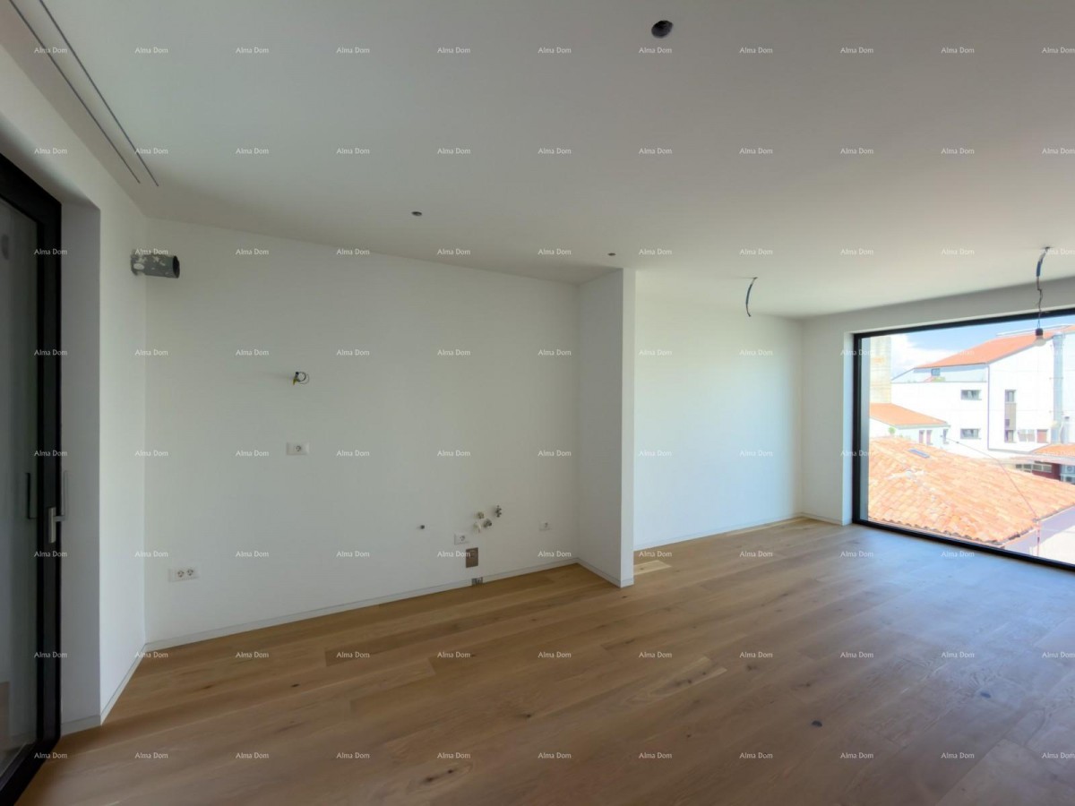 Sale of apartments in a residential-commercial building with a sea view, center of Umag! / S9a 21