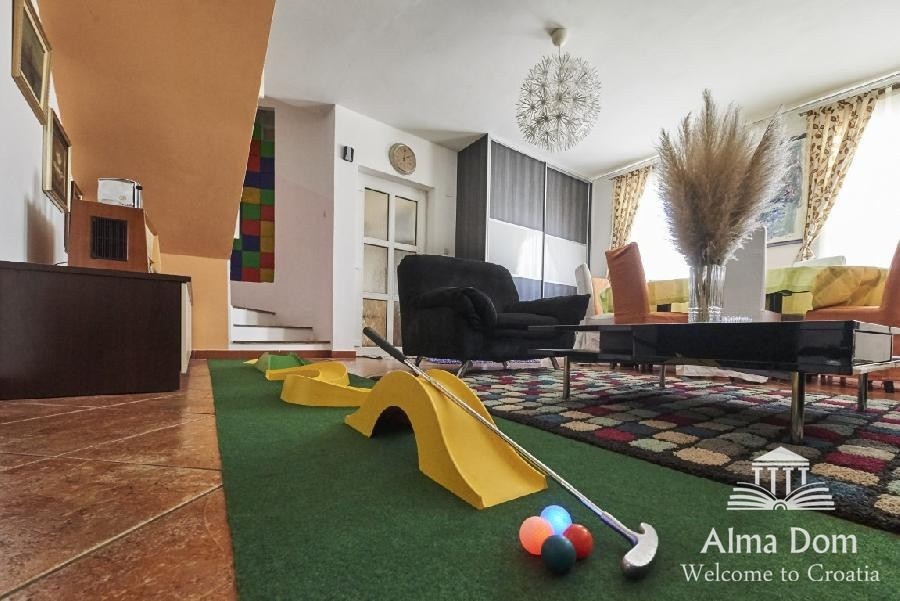 House, near the city of Umag. 28