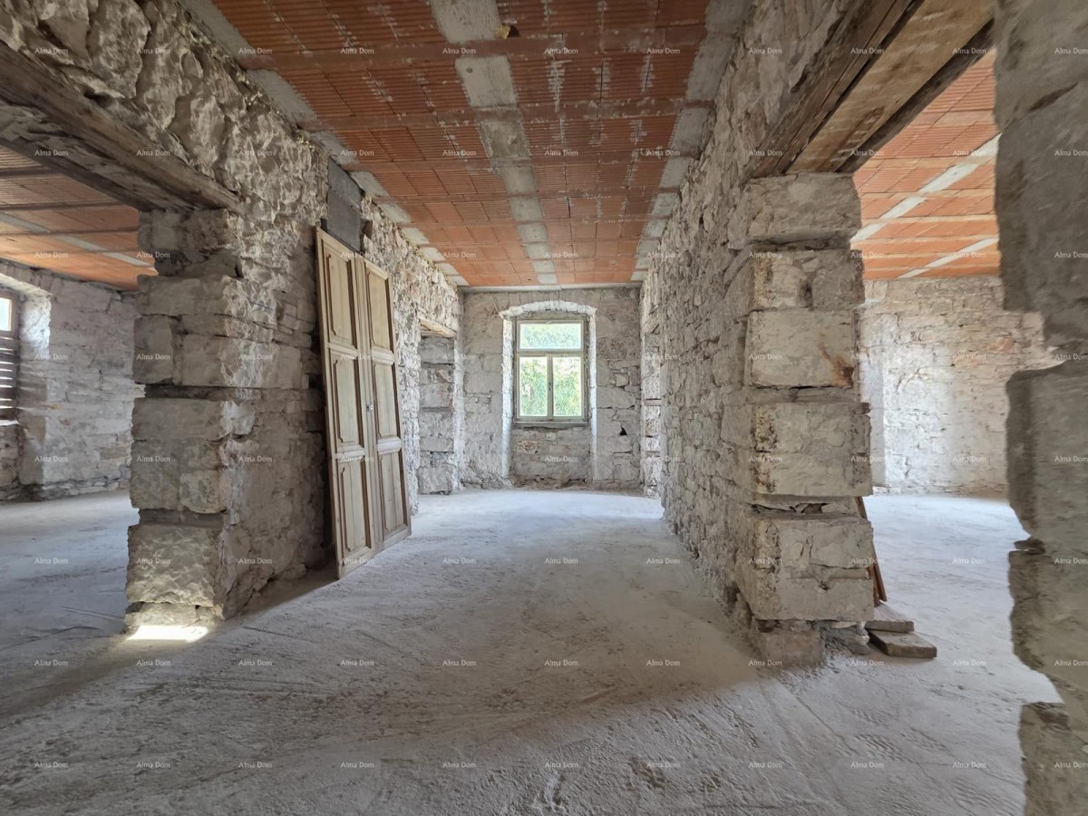 ДОМ В МУТВОРАНЕ – 300+ м² И УЧАСТОК 2.980 м² 9