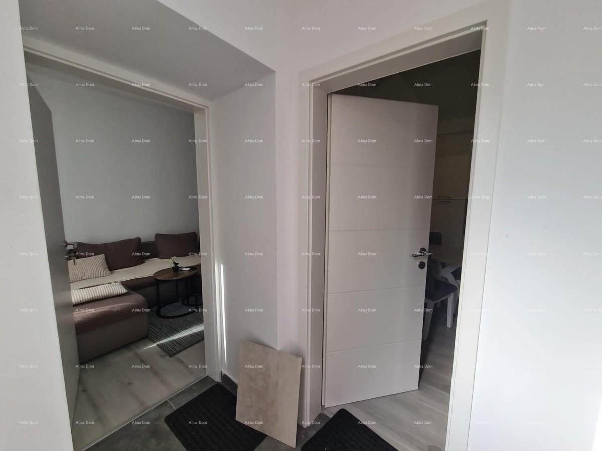 In vendita immobile con due appartamenti – Pola 15