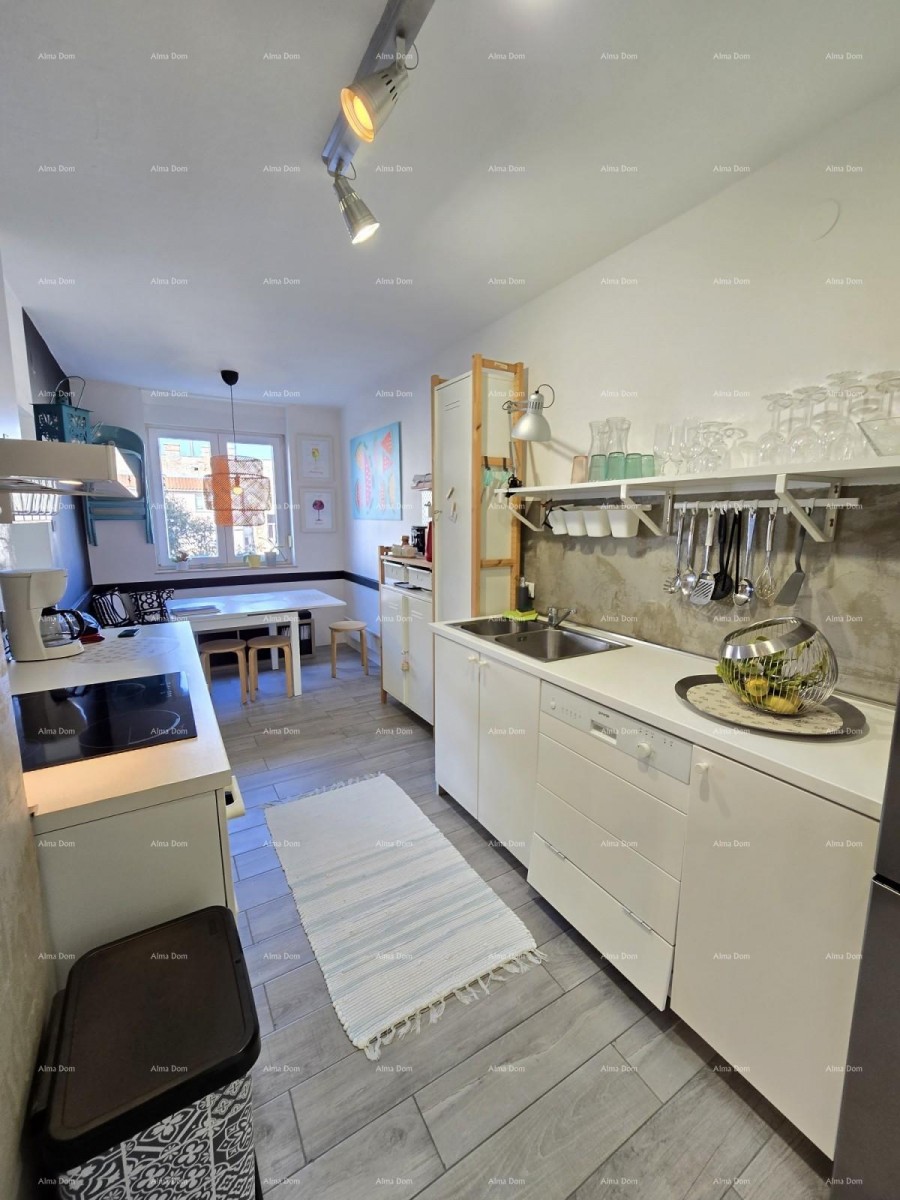 Obiteljski stan nedaleko od centra Pule! 11