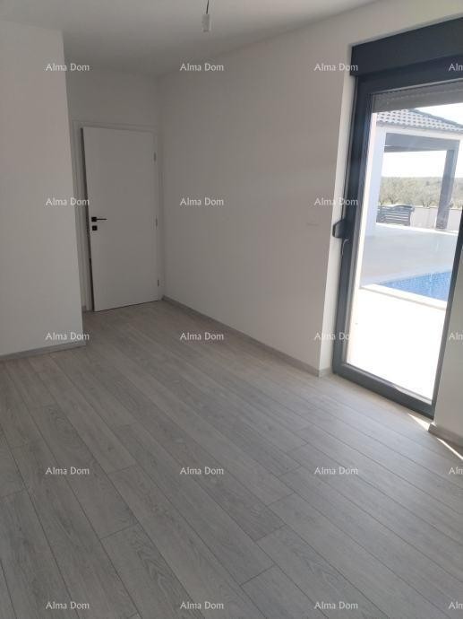 Marčana, casa di 125 m² con piscina 10