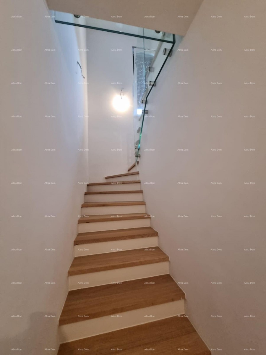 Sale of a luxurious duplex apartment with a pool, Tar! S2 18