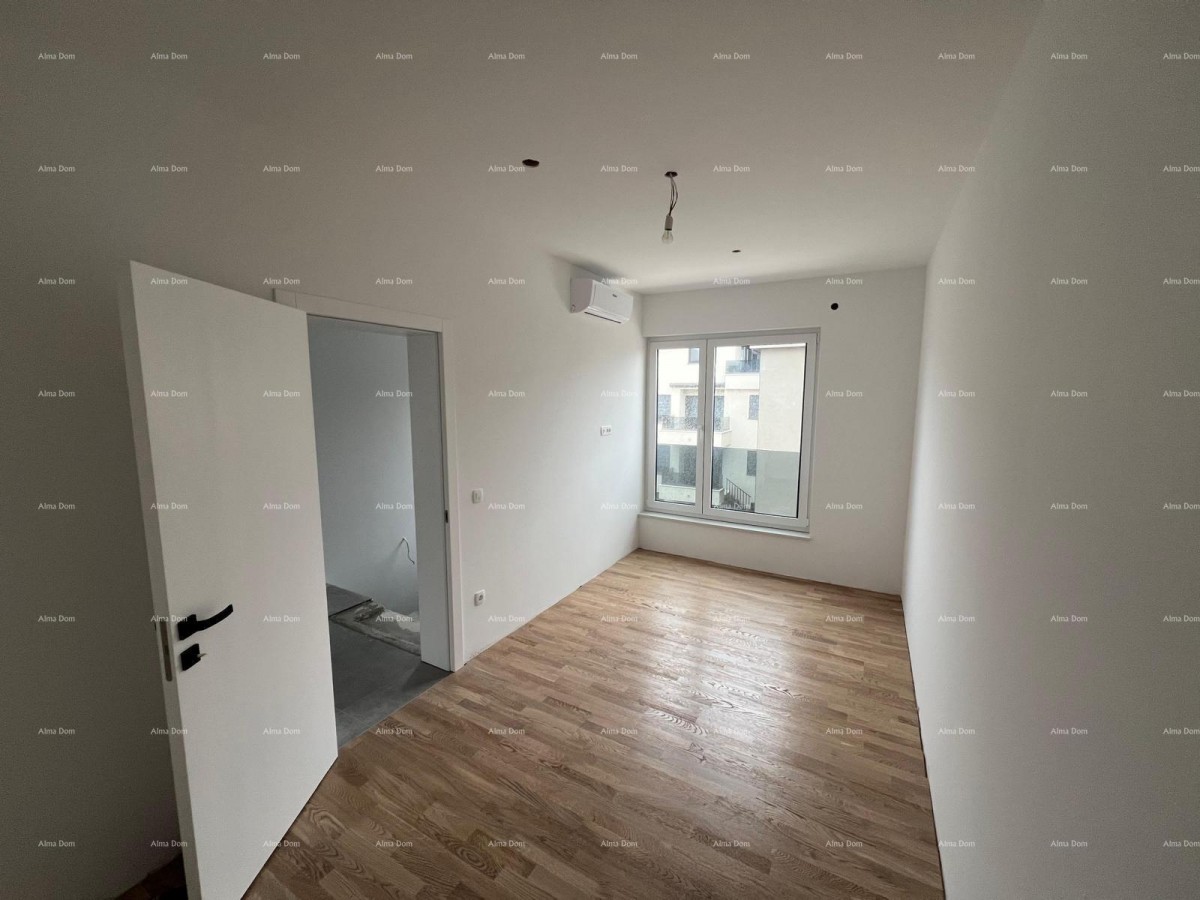 Роскошная двухэтажная квартира с видом на море 11