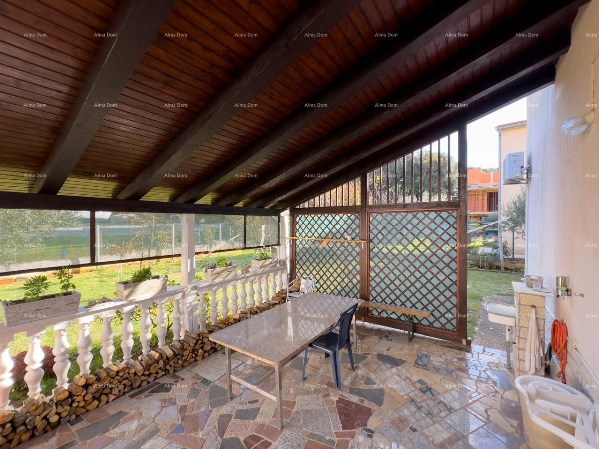 Velika hiša s 4 stanovi - Peščena uvala! 17