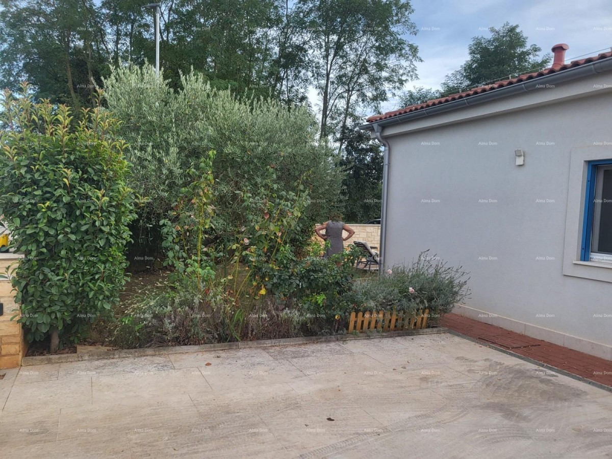 Cittanova, casa a un piano con piscina 9