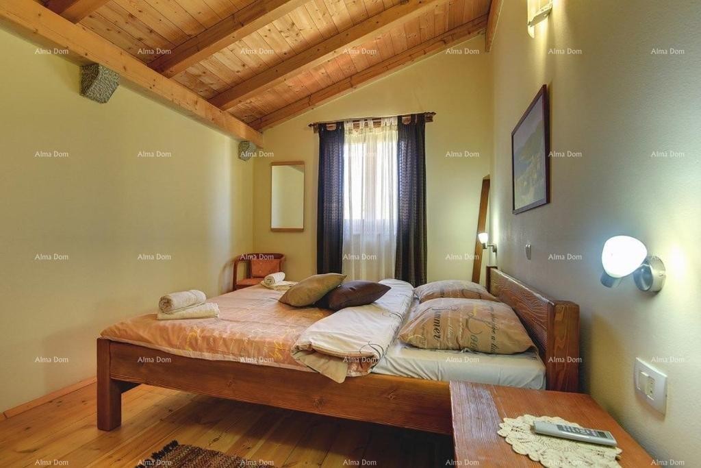 Prodaja se čudovita vila z bazenom v bližini Pazina 28