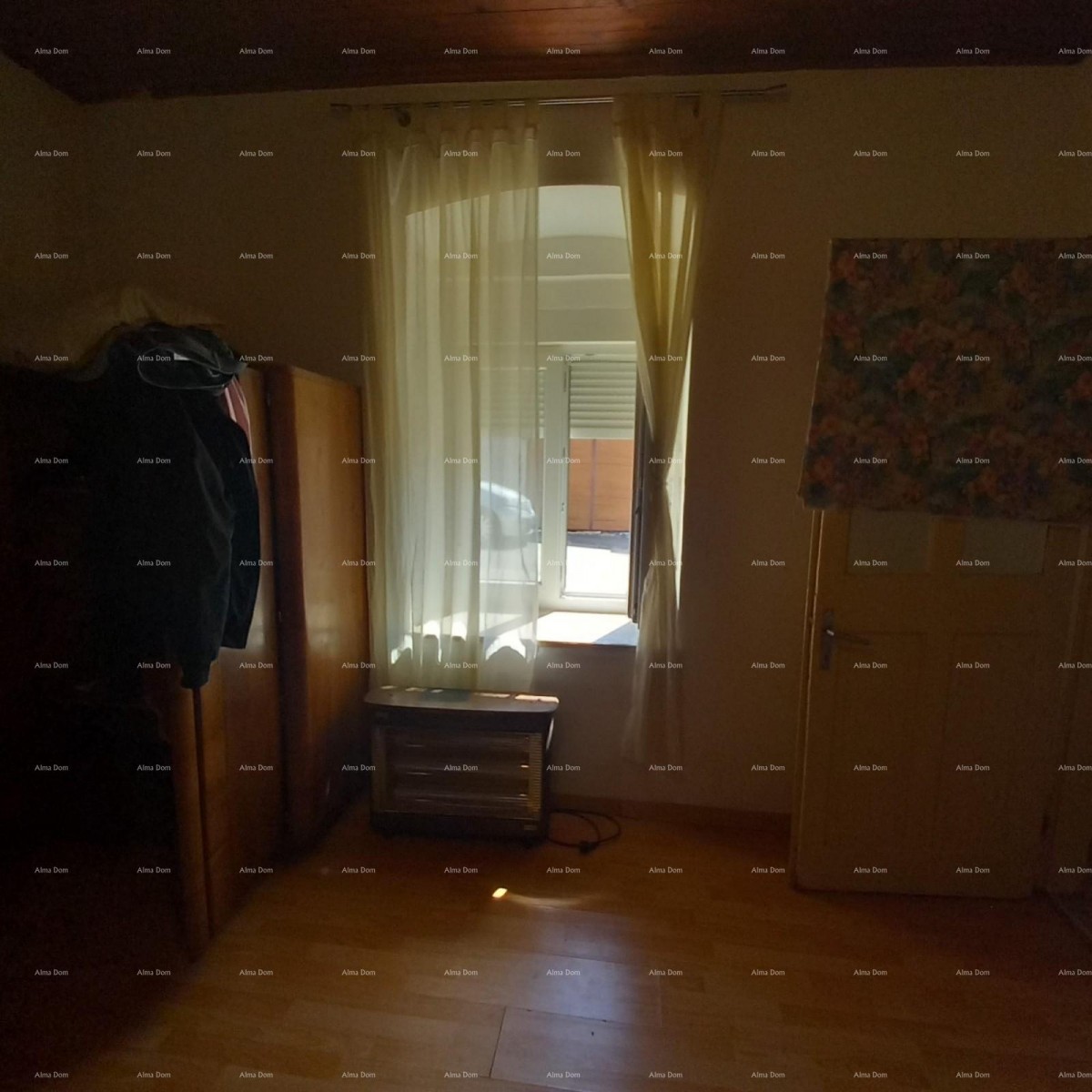 Pula! Prizemnica z velikim vrtom in teraso. 9