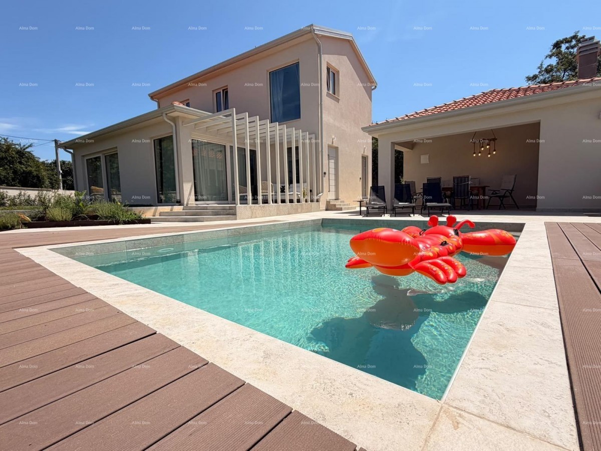 MODERN VILLA WITH POOL – 5 KM FROM THE SEA, TAR 24