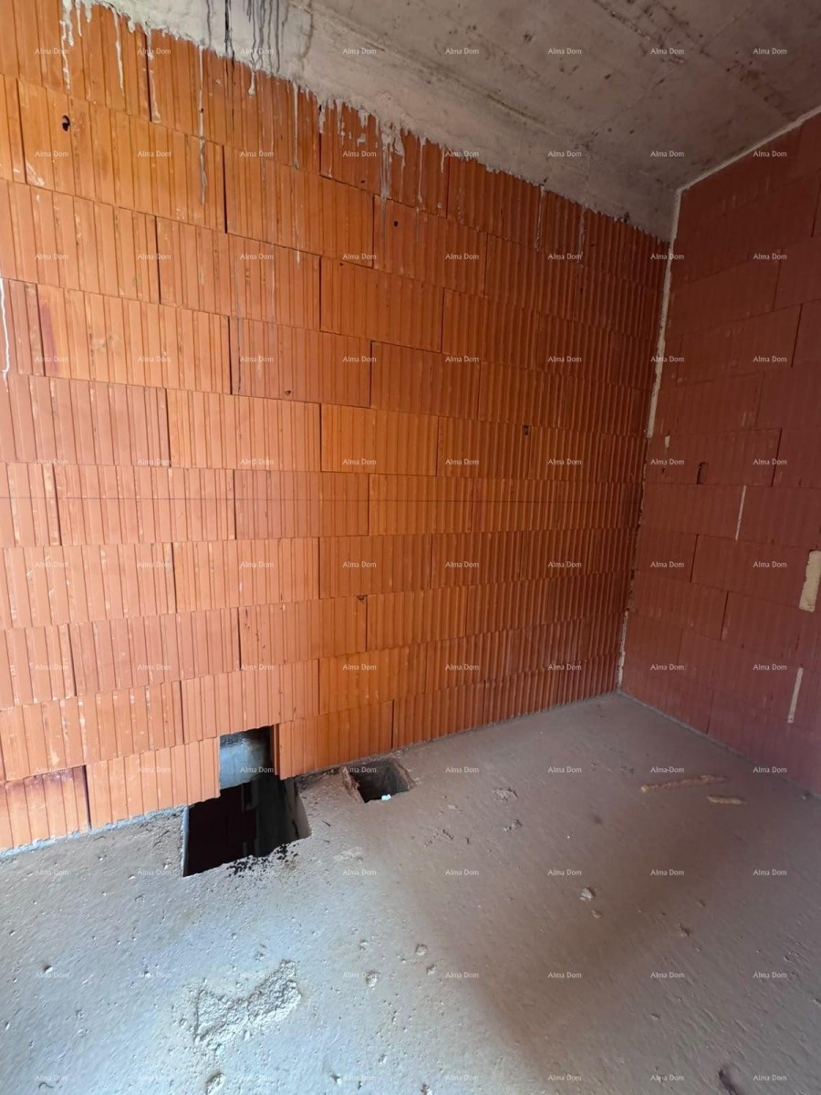 Poreč – stan s terasom i dvorištem. 19