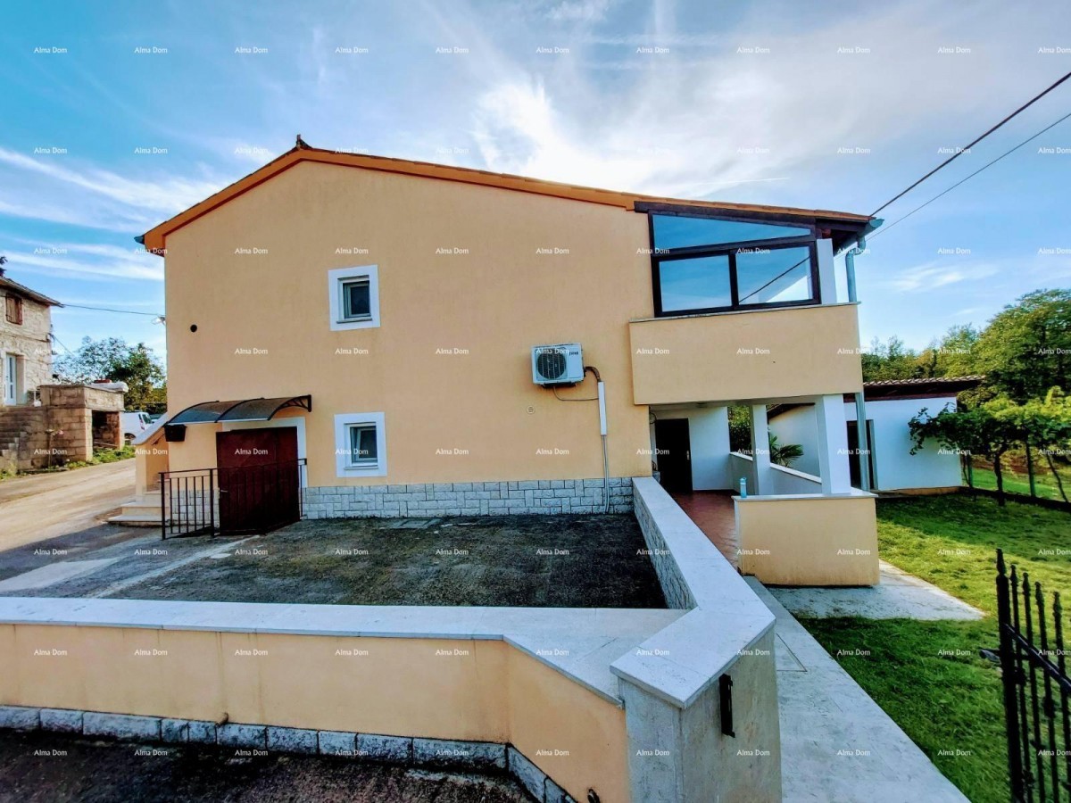 Prodaje se kuća, 170 m2, Karojba 2