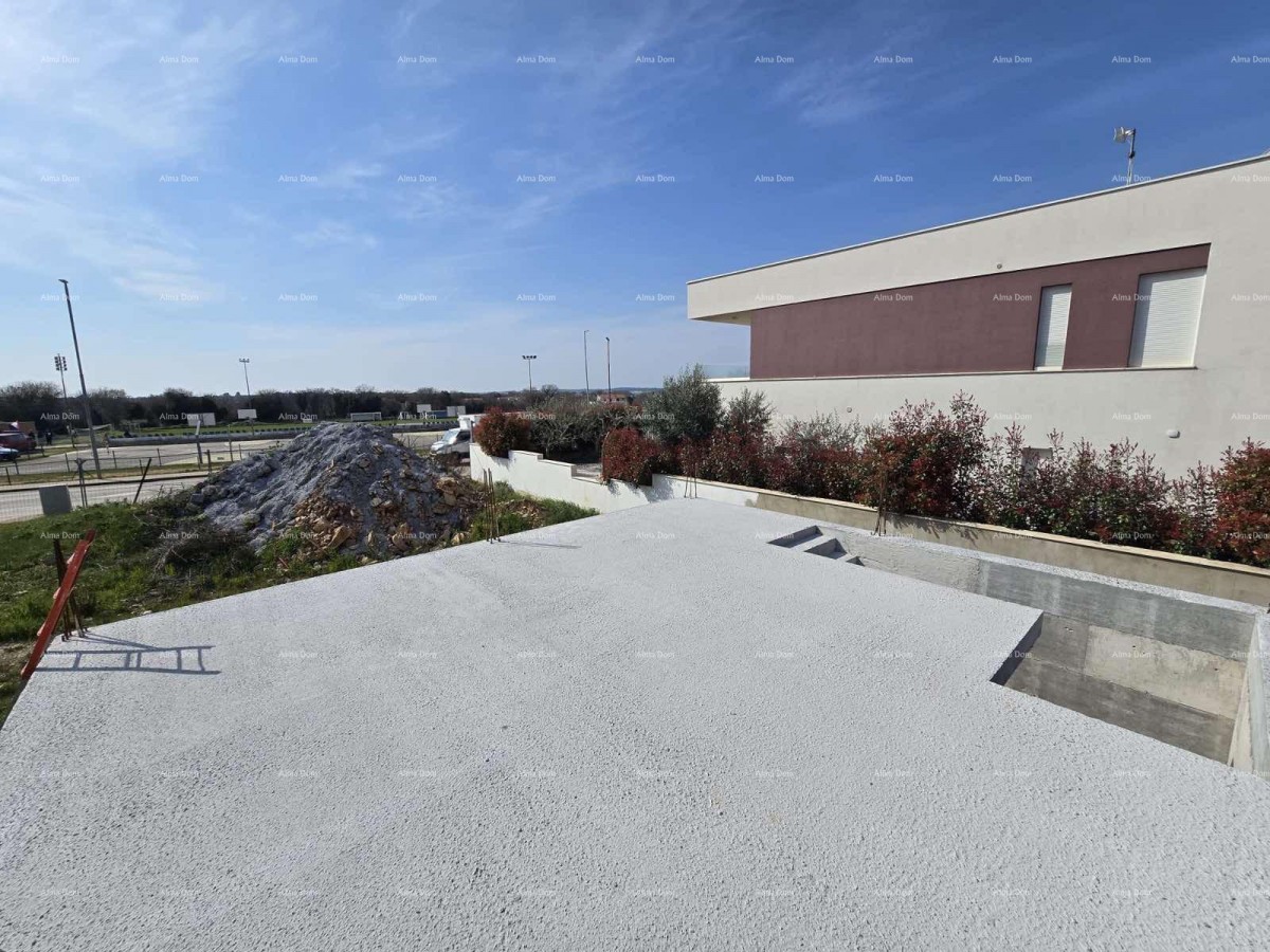 TERRENO EDILIZIO 438 m² CON PERMESSO EDILIZIO – LIŽNJAN 3