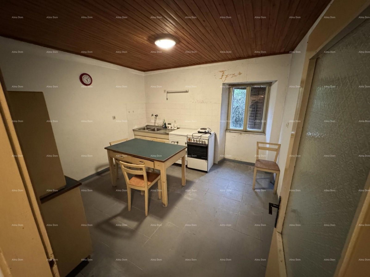 Vendita - casa in pietra istriana con terreno edificabile, in un paese più piccolo, vicino a Buzet! 7