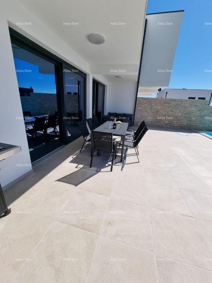 Luksuzna kuća s bazenom u srcu Istre. 10