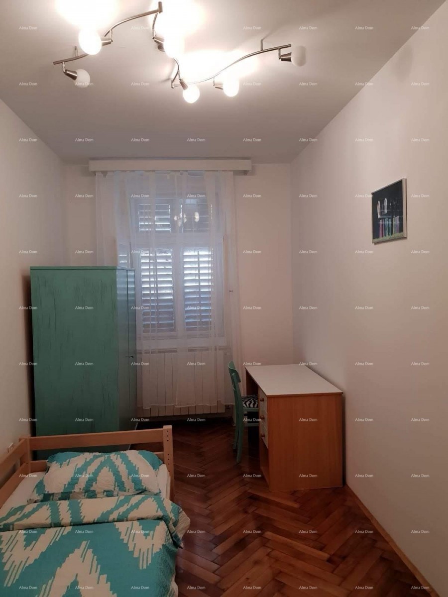 PULA! Prodaja stanovanja – 80 m², odlična lokacija. 10