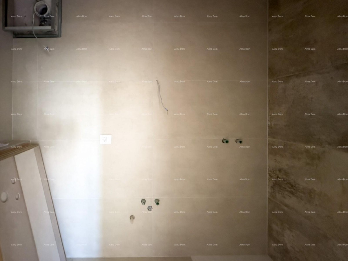 Prodajamo stanovanje z velikim vrtom v Barbanu. 8