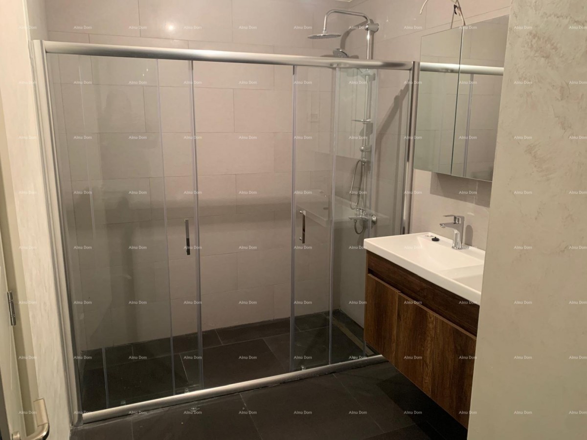 Dvosobno stanovanje z dvema kopalnicama 14