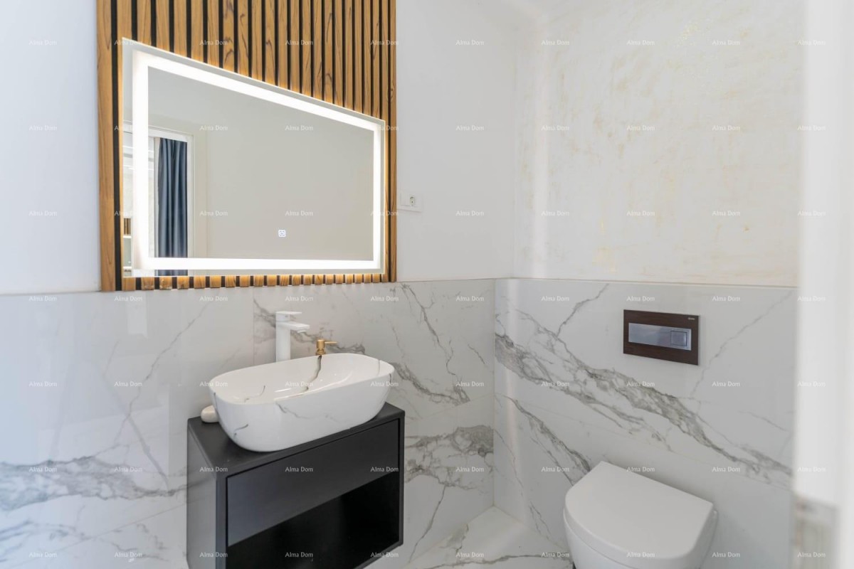 A modern house with a pool in a great location, Medulin! 12