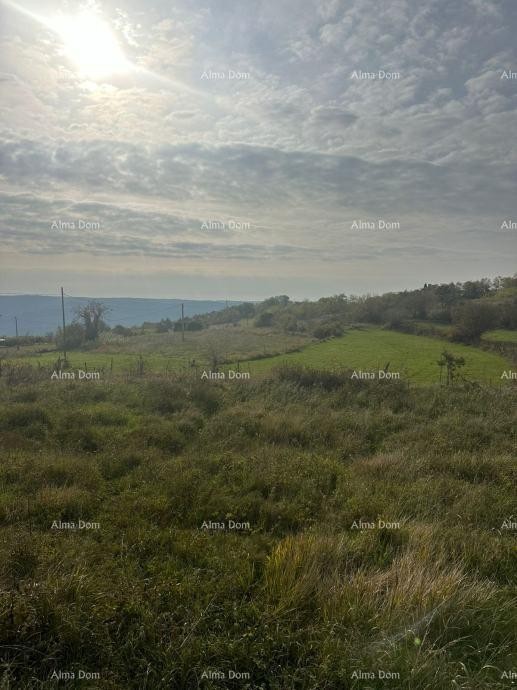 Prodaja građevinskega zemljišča, v neposredni bližini Oprtlja 5