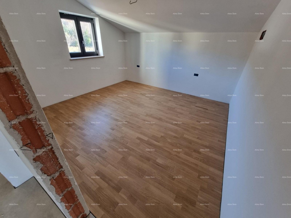 Prodaje se kuća s bazenom i pogledom na more – mirno selo Raša 7